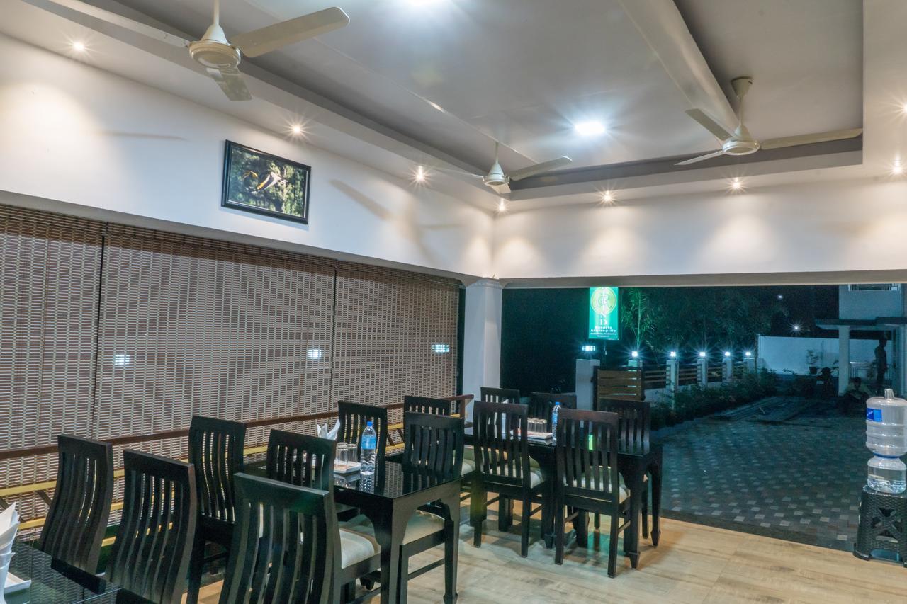 Clirind Resort Athirappilly Zewnętrze zdjęcie