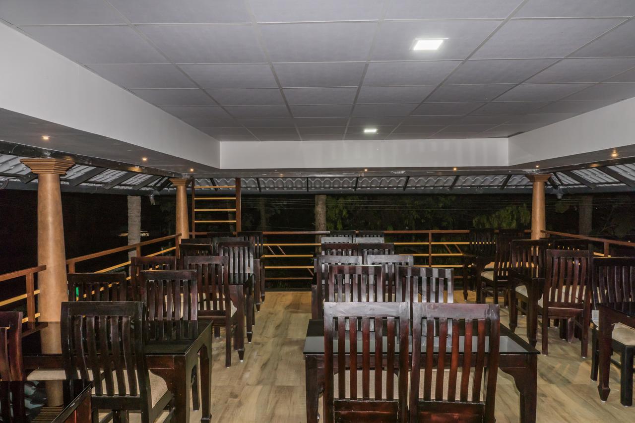 Clirind Resort Athirappilly Zewnętrze zdjęcie